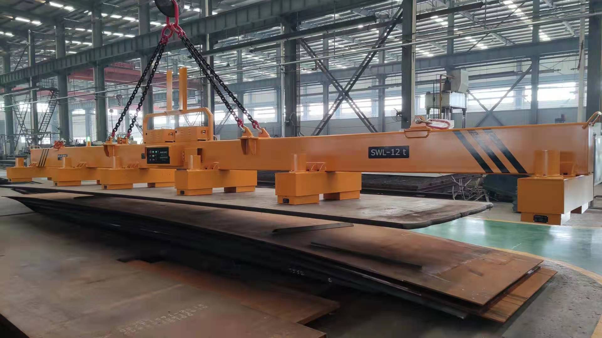 12 Ton Magnetic Lifting Beam Unloading Steel Plate from Cutting Table - HVR MAG