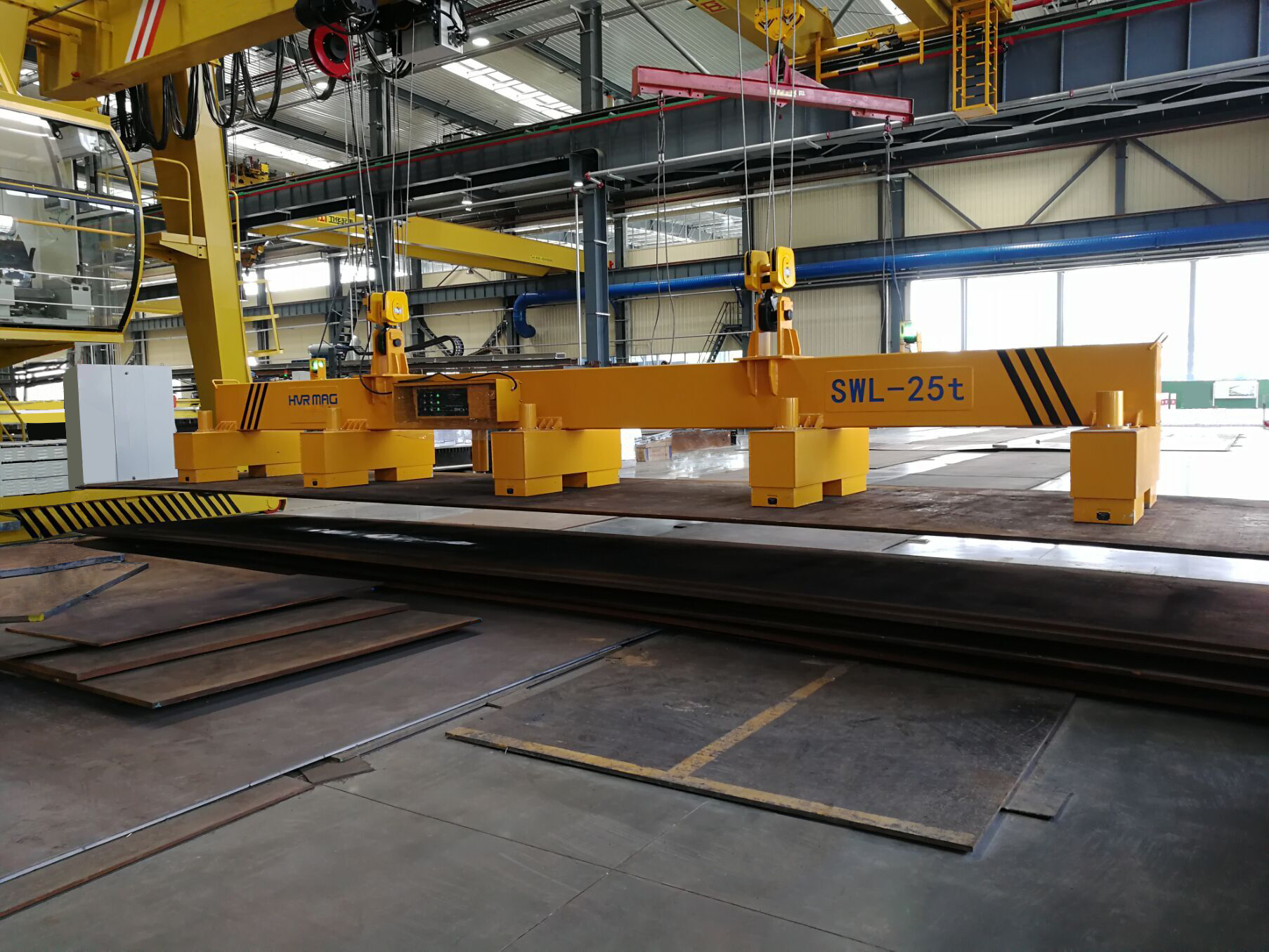 Heavy Lifting Magnet Safety - 25 ton safe working load for steel plate | HVR MAG