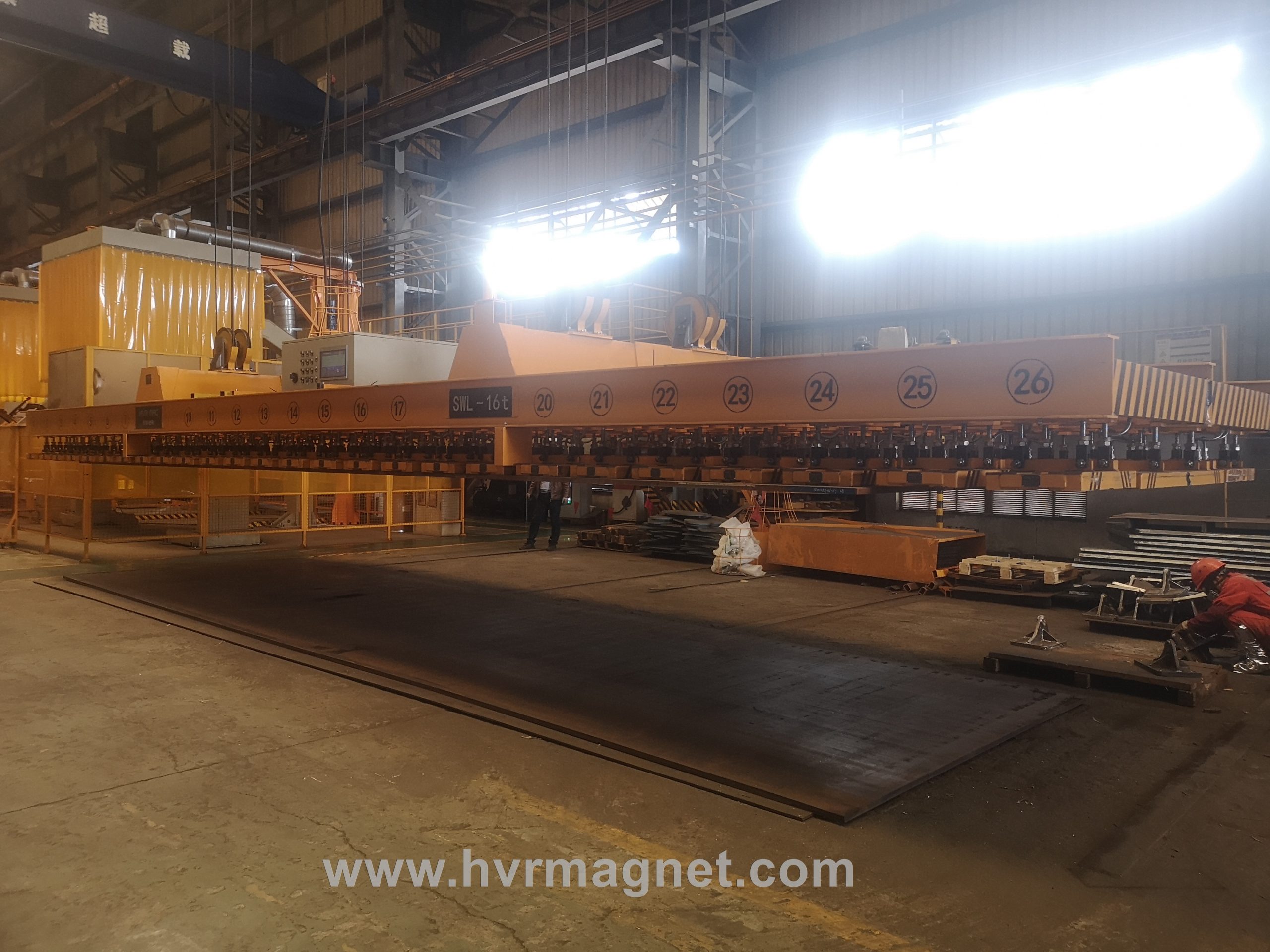 16 ton magnetic lifting system for unloading steel cut parts for cutting table - HVR MAG