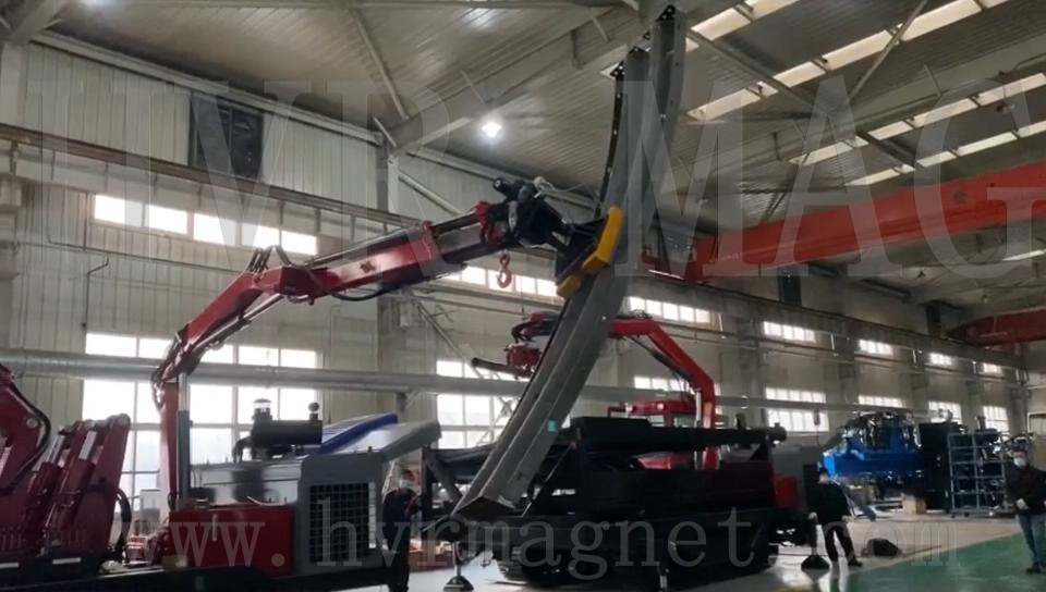Magnetic Lifters on Boom Lift - HVR MAG