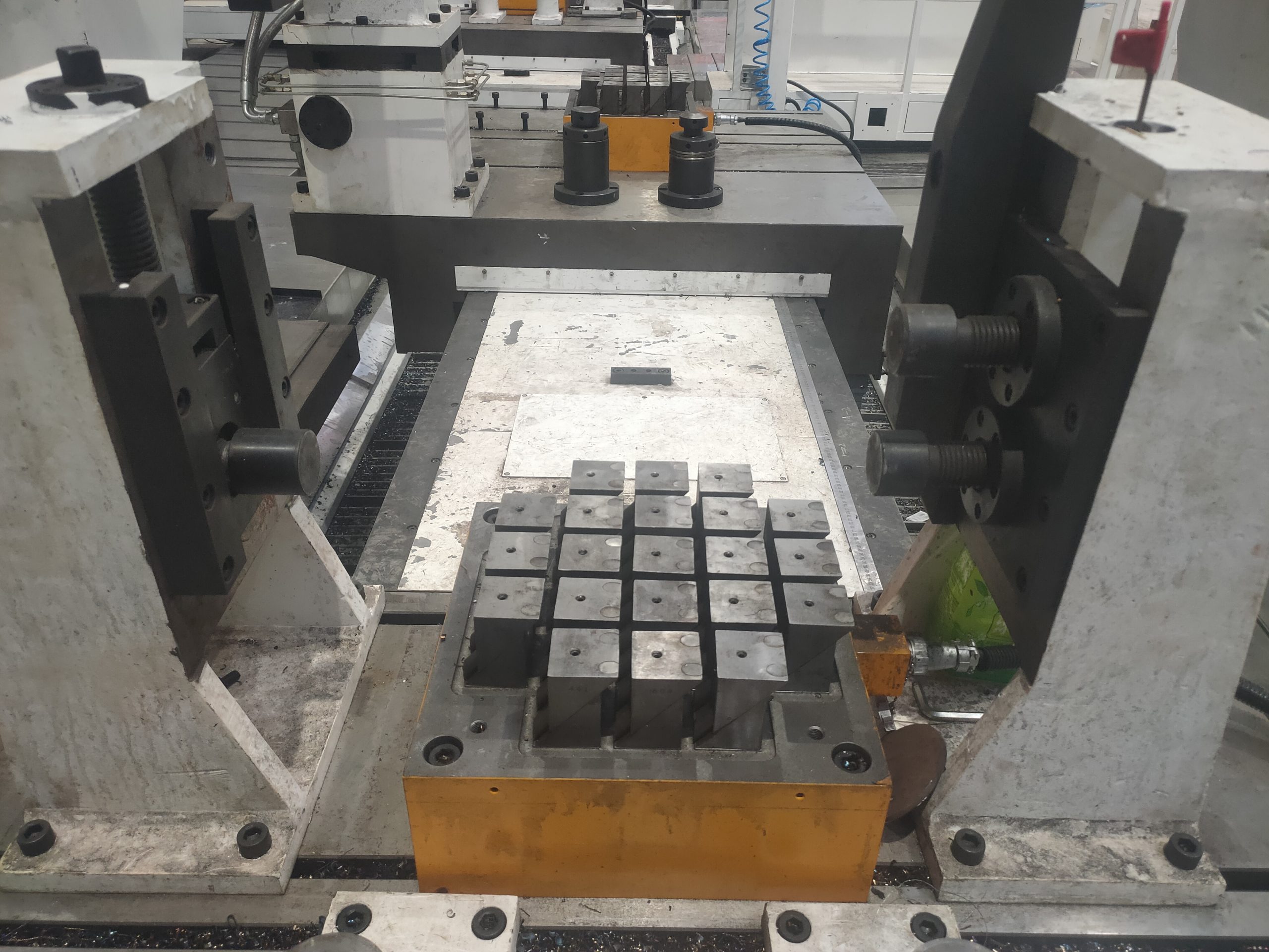 EPM Magnetic Chuck Blocks in Vertical Machining Center - HVR MAG