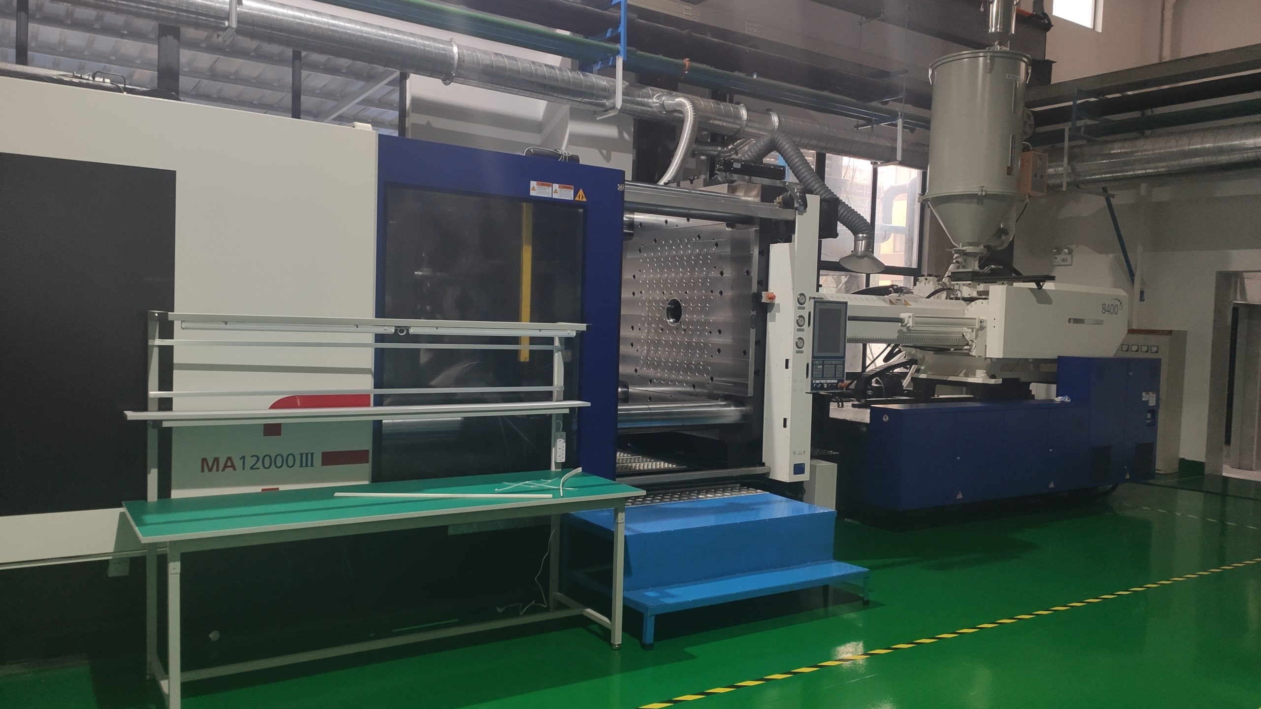 magnetic platens on Haitian 1200 ton injection molding machine, in medical industry