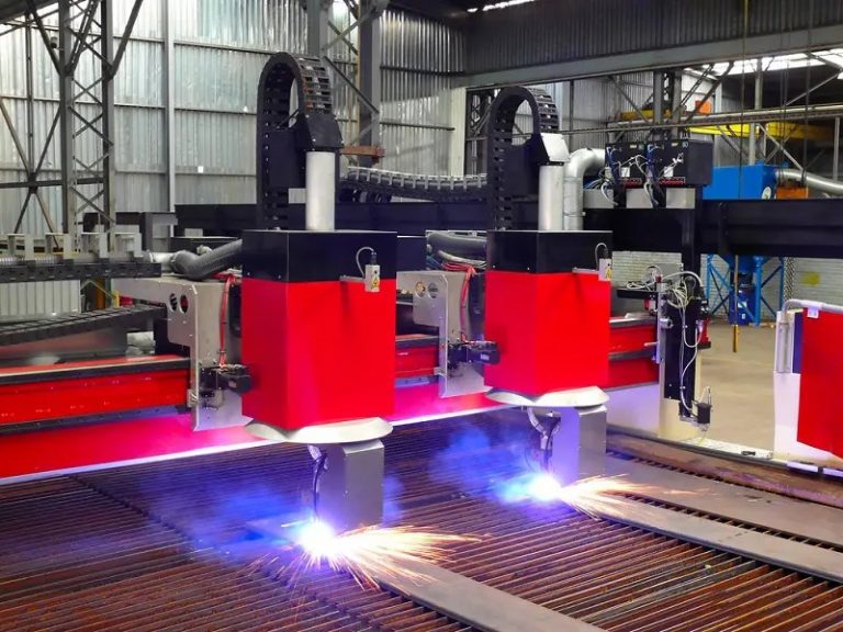 What Is Burn Table & How to Load Steel Sheet for It? - HVR MAG
