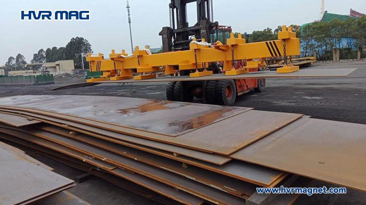 How to Choose Lifting Device for Forklift