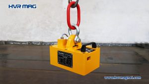 bellow the hook lifting magnet