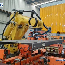 magnetic grippers for welding