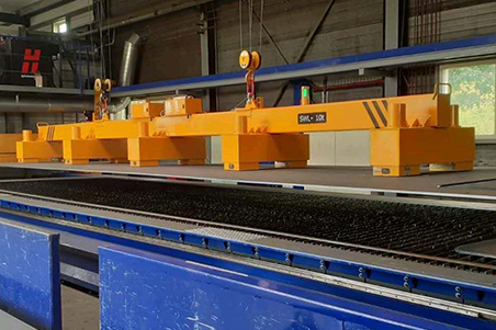 Battery Powered Lifting Magnet