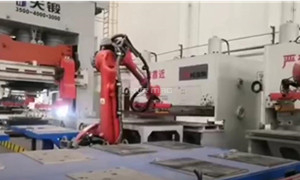 Robot Magnetic Grippers Loading & Unloading for Metal Shearing Process