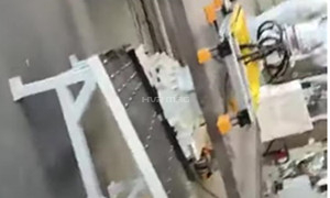 Robot Transferring Steel Framwork with Magnet Gripper